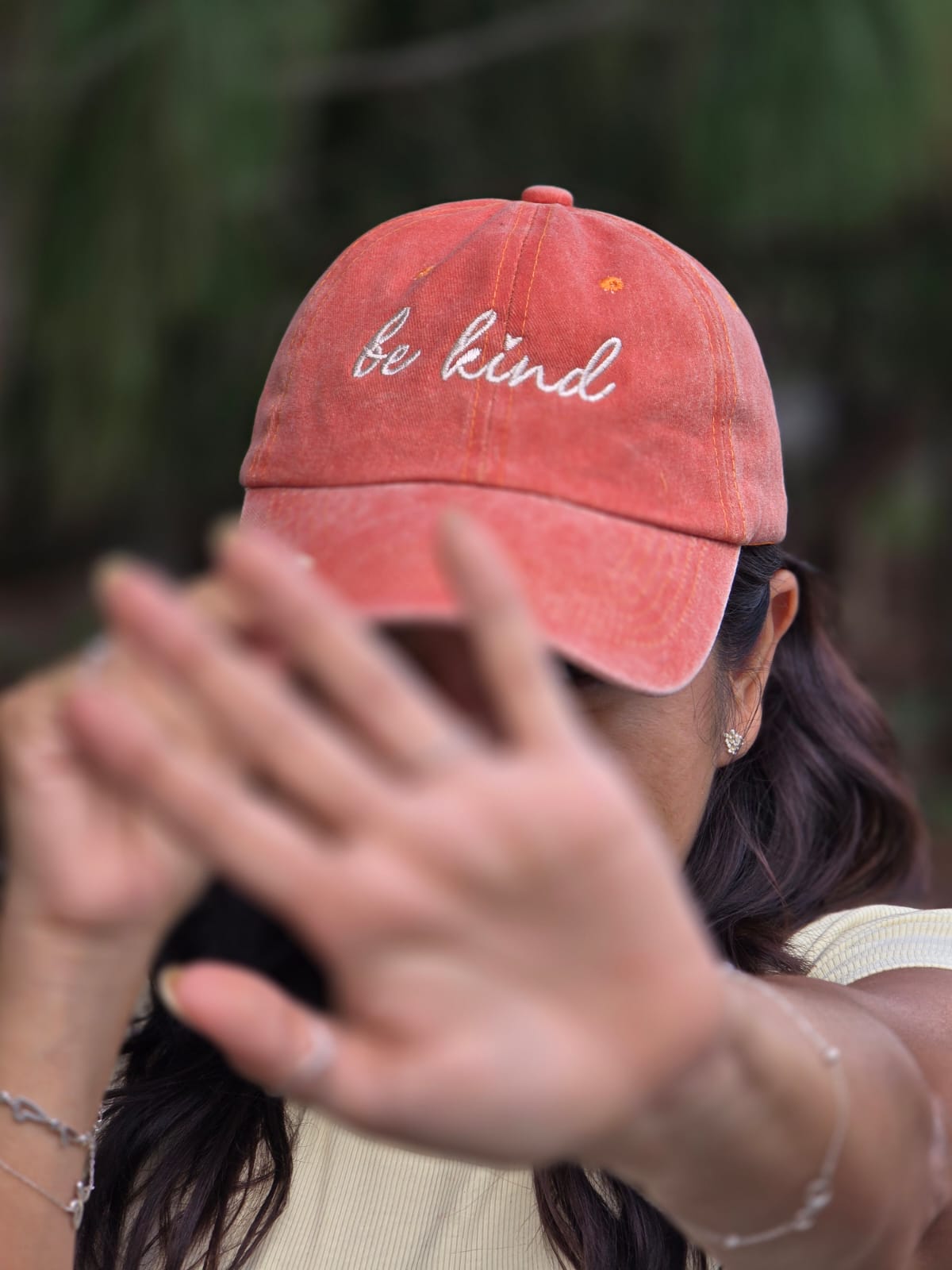 Be Kind Naranja